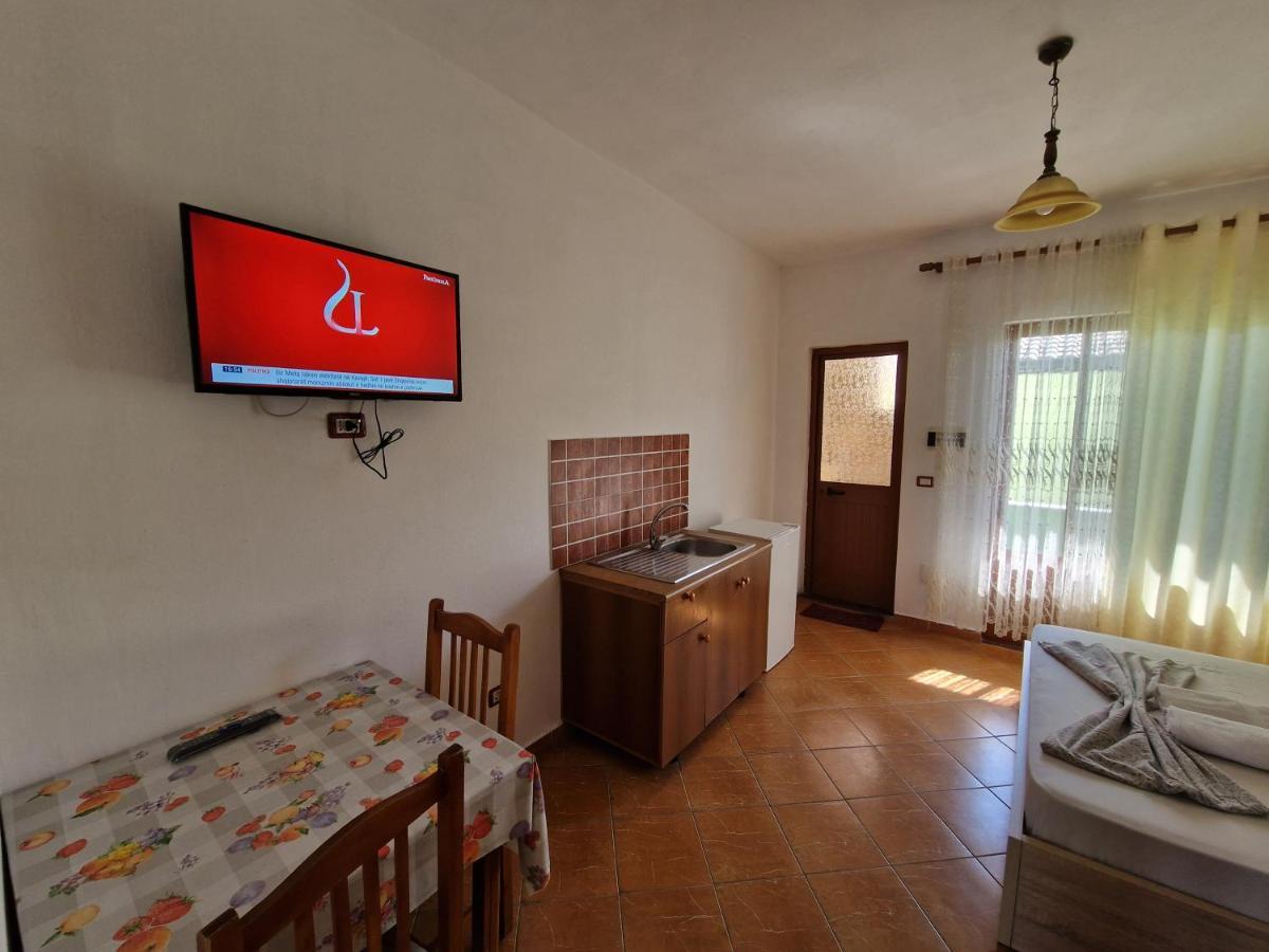 Guest House "Pisha" Durres Phòng bức ảnh