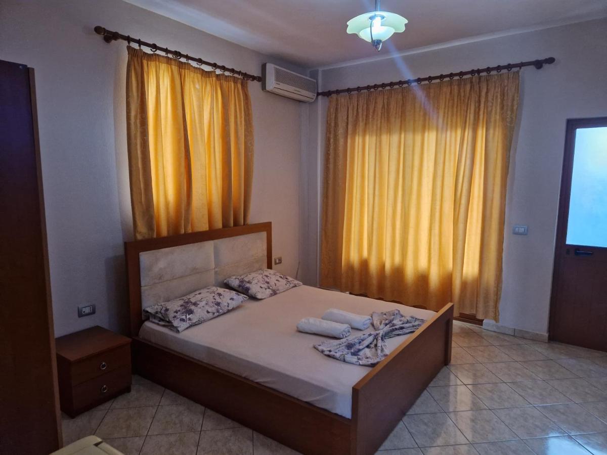 Guest House "Pisha" Durres Ngoại thất bức ảnh
