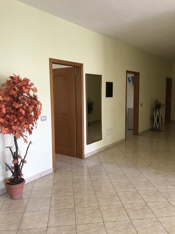 Guest House "Pisha" Durres Ngoại thất bức ảnh