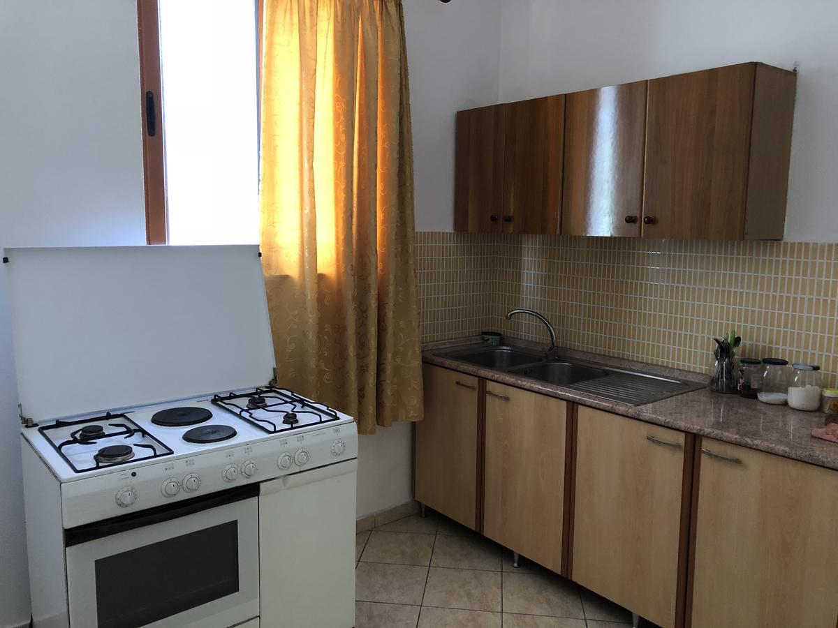 Guest House "Pisha" Durres Ngoại thất bức ảnh